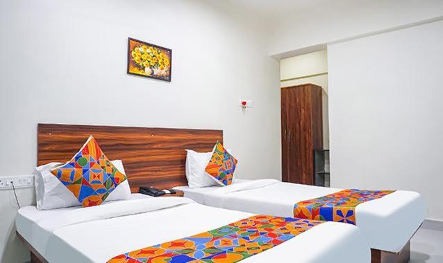 Hotel Dhd Deluxe - New Delhi Railway Station Exterior foto